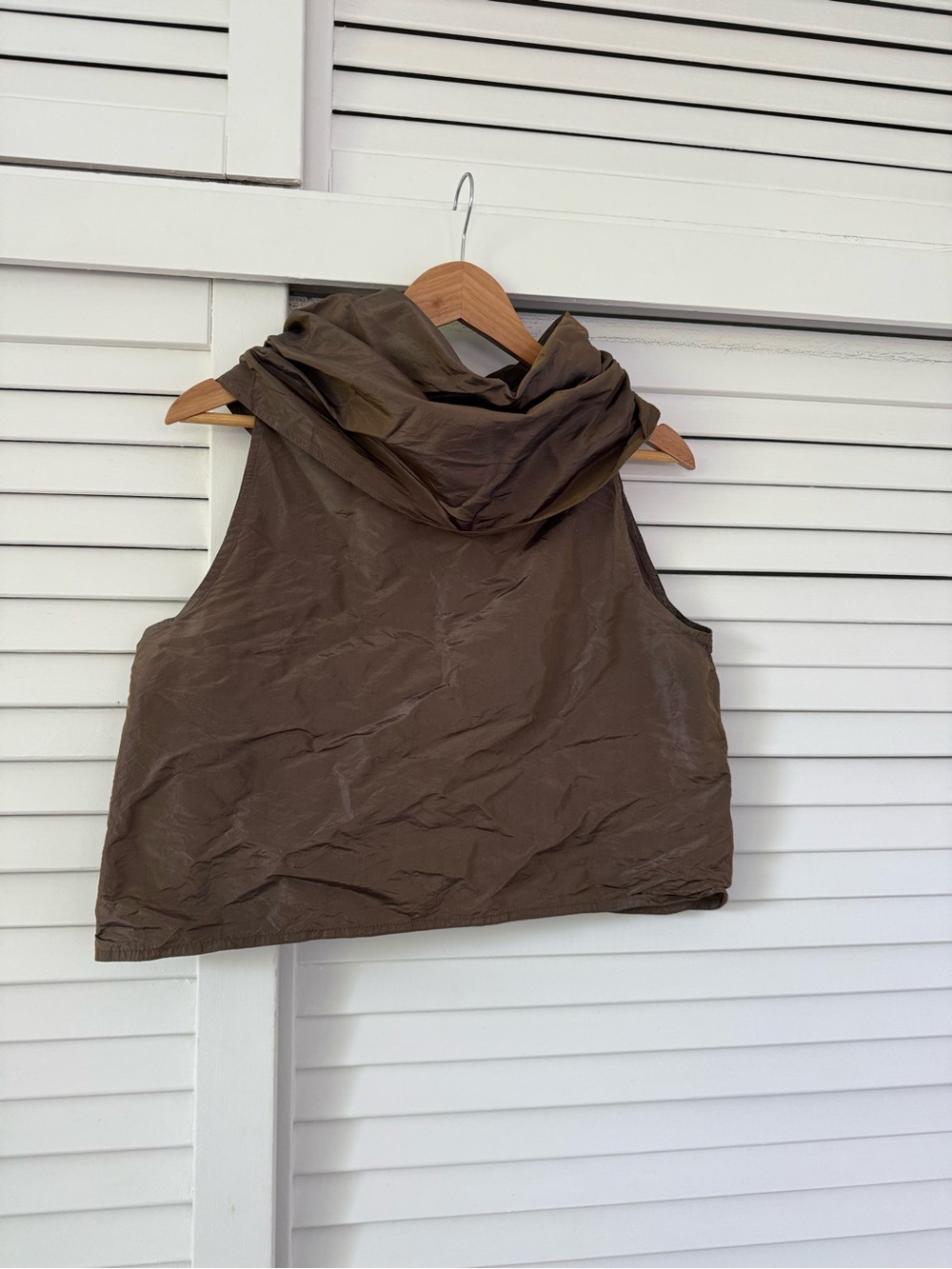Zoran Opal high neck sleeveless top